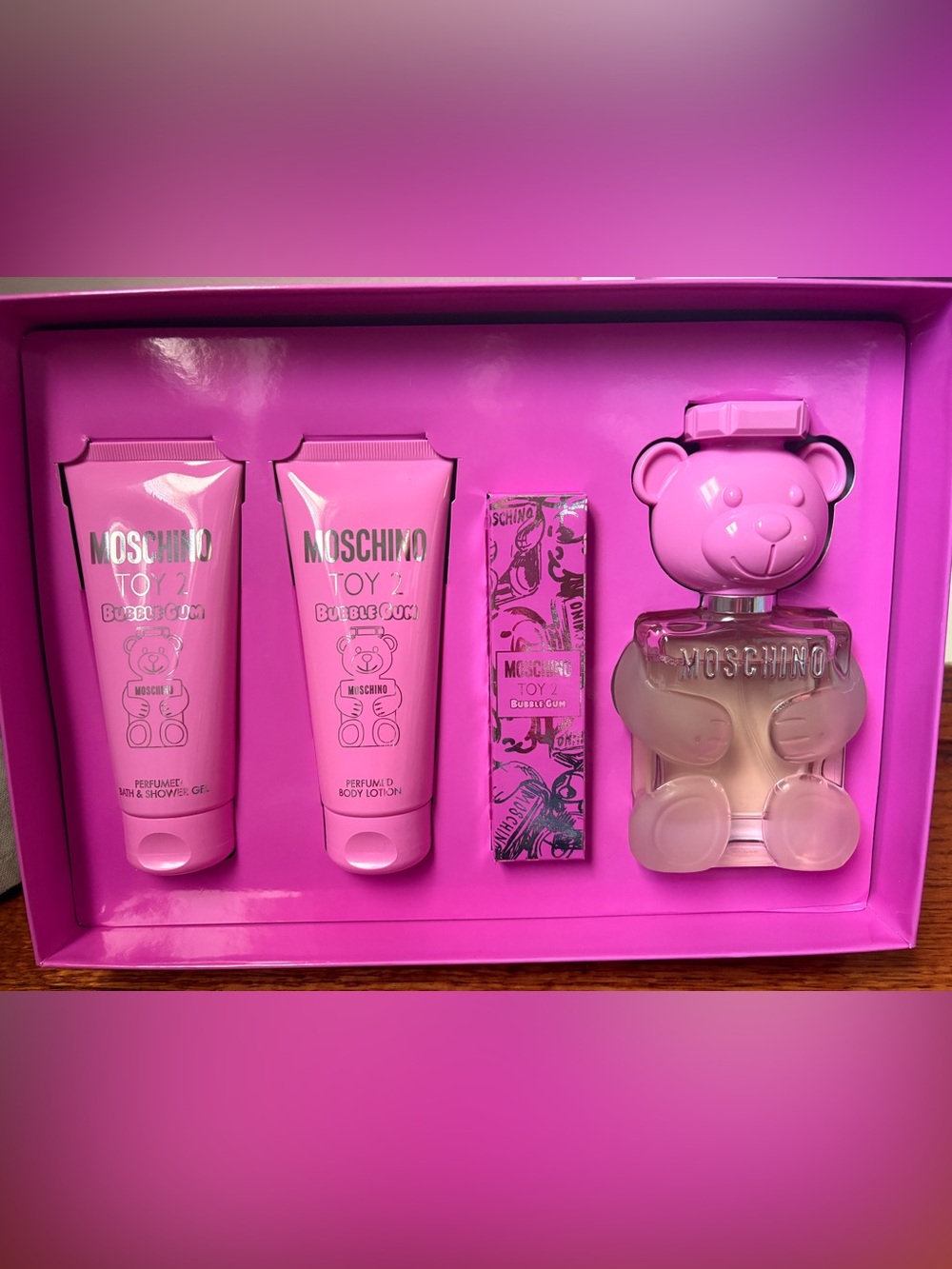 Moschino Toy 2 Bubble Gum Pink Body Lotion & Gift Set
